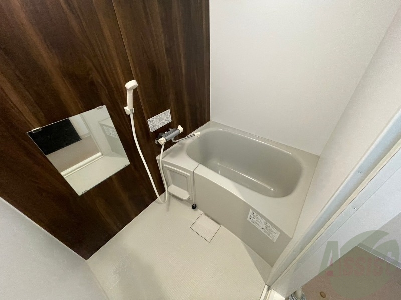 バス・シャワールーム　お風呂です。ゆっくりお風呂につかるのも体に良いですね～
