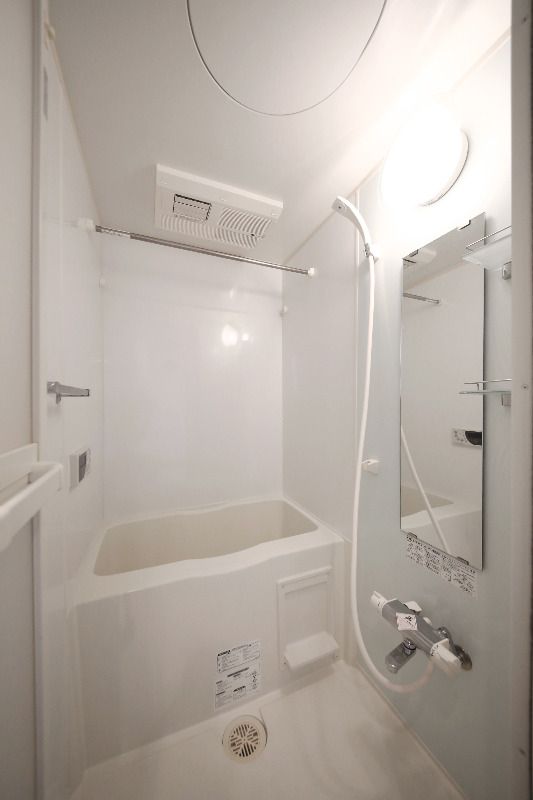 バス・シャワールーム　追焚機能・浴室乾燥機付きのバスルーム