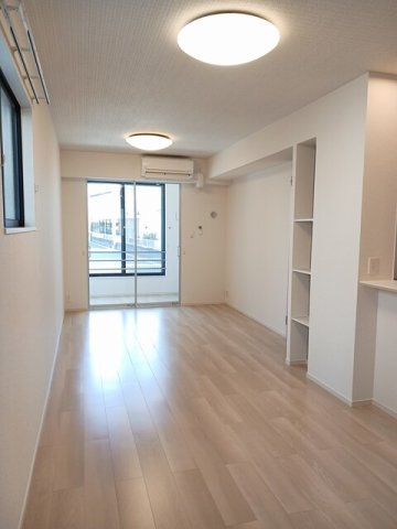 居室・リビング　使いやすいリビングです