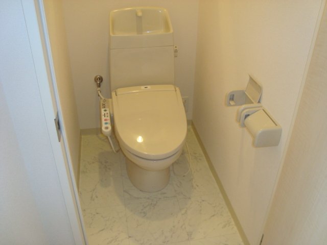 トイレ　シャワー付トイレ