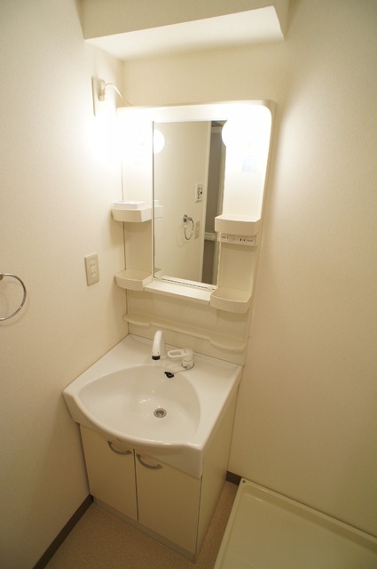 洗面設備　洗面所（シャンプードレッサーです。）