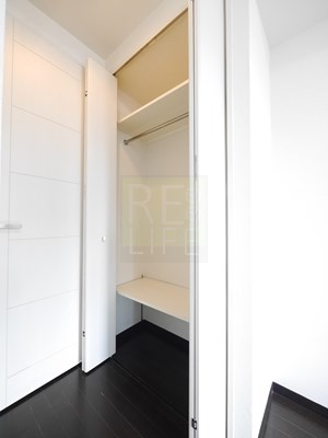 収納　カスタリア新宿