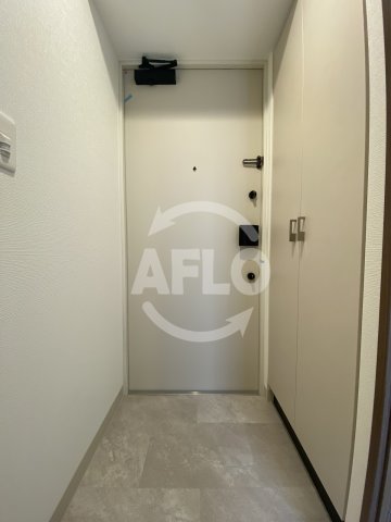 玄関　エステムコート大阪・弁天町　玄関
