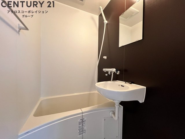 バス・シャワールーム　シンプルで清潔感のある浴室です！