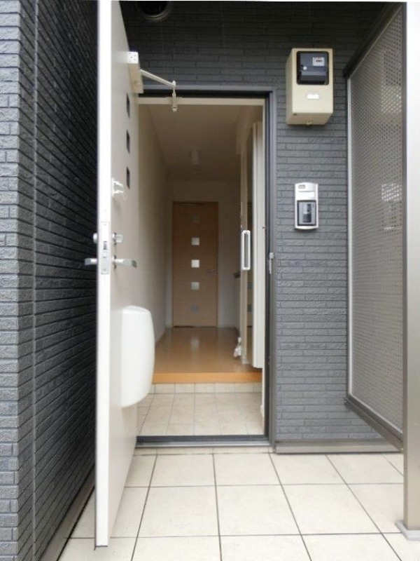 玄関　図面と現状に相違がある場合には現状を優先