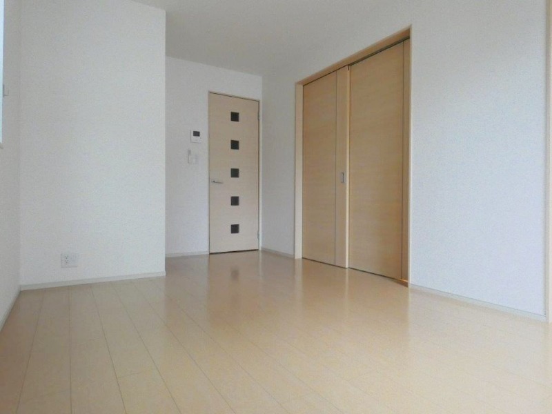 居室・リビング　図面と現状に相違がある場合には現状を優先