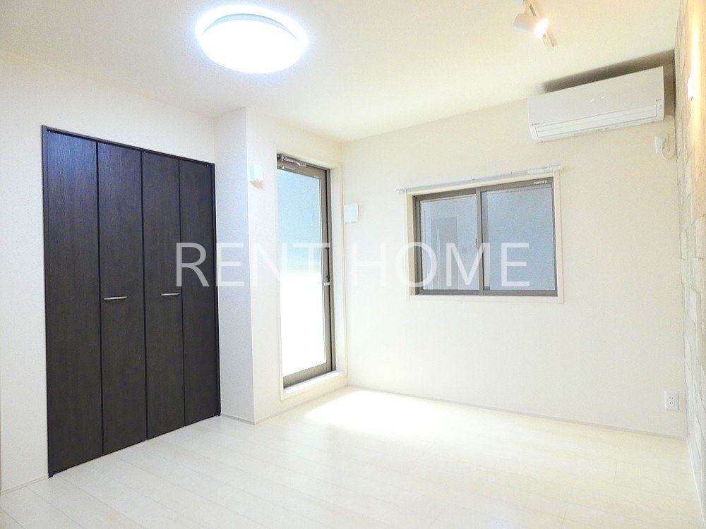 居室・リビング　別タイプのお部屋の写真です