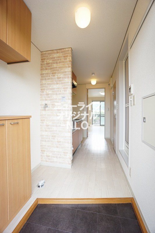 玄関　シューズボックス付きの玄関です☆