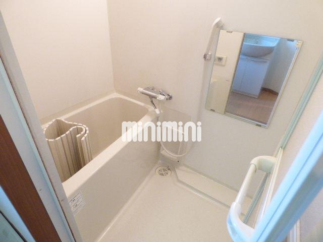 バス・シャワールーム　きれいなバスルーム