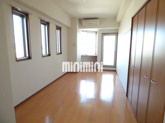 居室・リビング　明るいお部屋