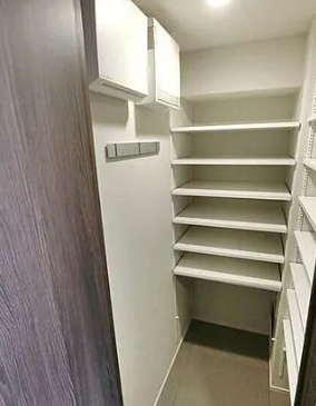 玄関　☆シューズWIC☆