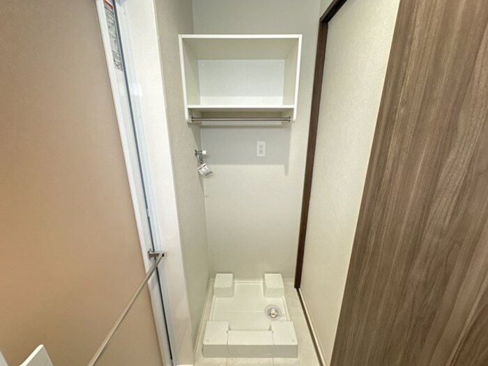 玄関　洗濯機置き場