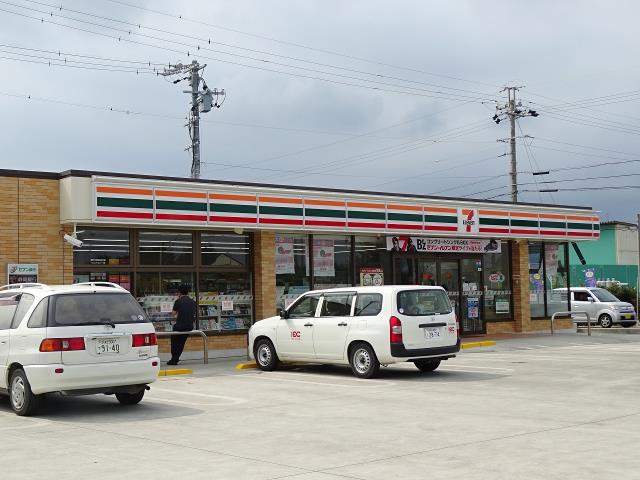 コンビニ　セブンイレブン（コンビニ）まで1517m