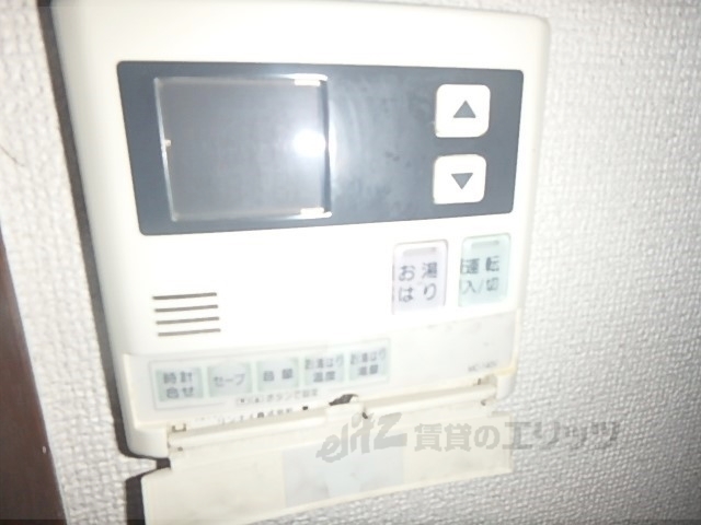 その他設備　給湯器リモコン