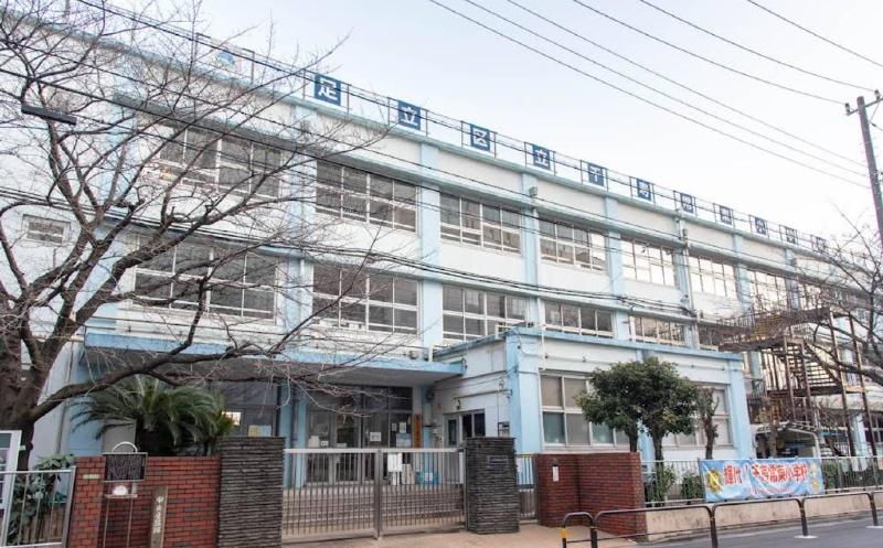 小学校　足立区立千寿常東小学校（小学校）まで750m