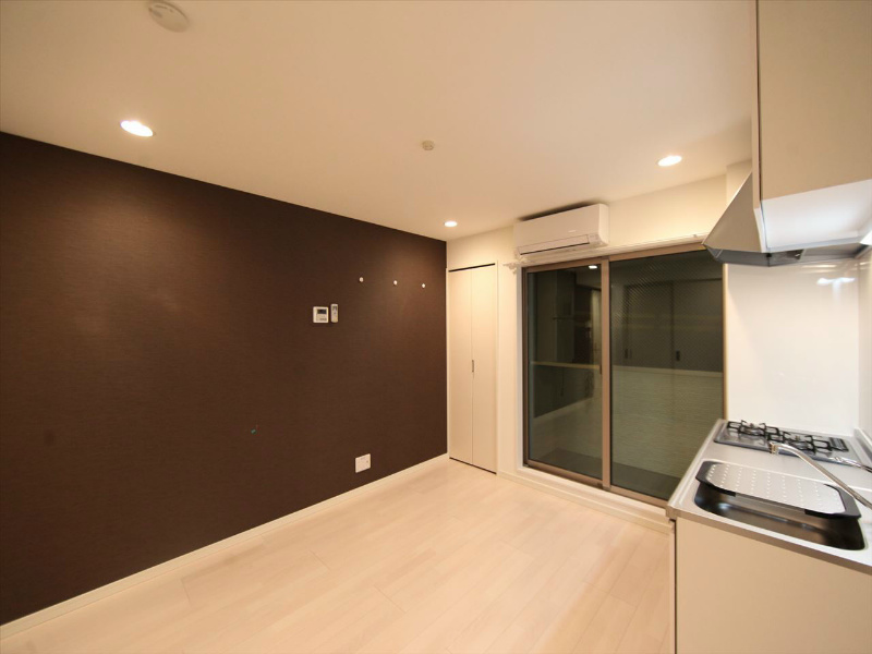 バルコニー　LＤＫ8帖　洋室3.7帖とつなげても仕切っても使えます