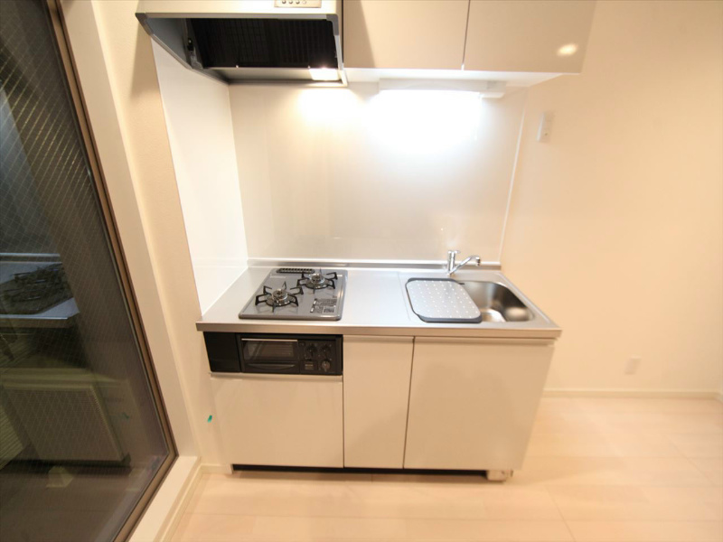 キッチン　システムキッチン（ガス2口グリル）冷蔵庫レンジ等用意できます