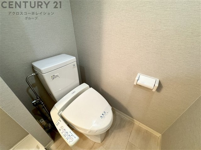 トイレ　温水洗浄便座付きのトイレです！