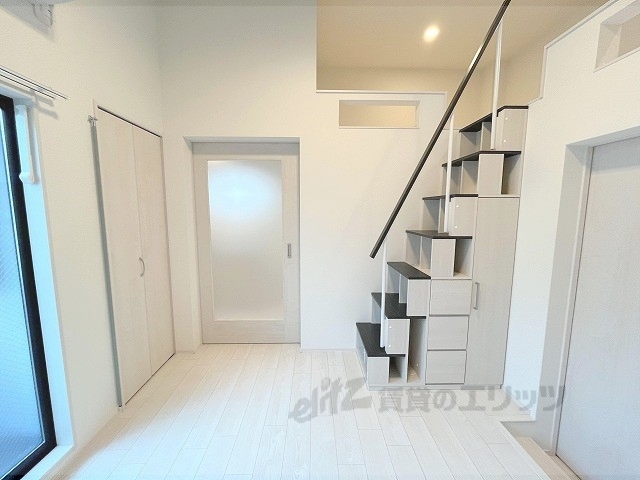 居室・リビング　洋室