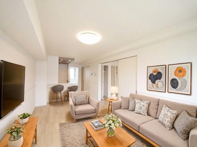 居室・リビング　CGで家具等を配置したもので家具等は含まれません