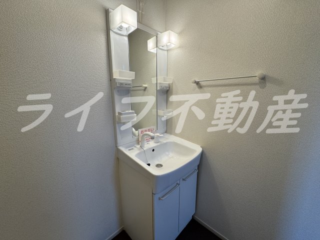 洗面設備　忙しい朝には欠かせない洗面所です