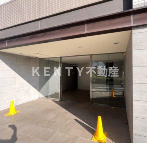 エントランス　ゆとりのあるエントランスです