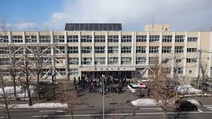 中学校　札幌市立北栄中学校（中学校）まで438m