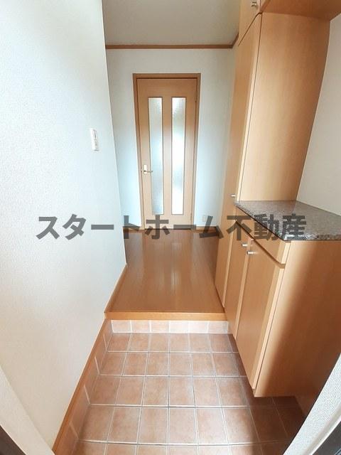 玄関　落ち着いた玄関です