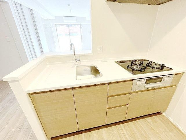 キッチン　別タイプ部屋　参考写真です