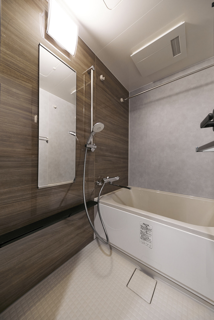 バス・シャワールーム　※写真は同タイプ住戸です。