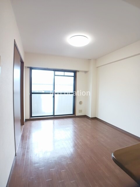 居室・リビング　☆快適なくつろぎ空間です☆