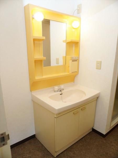 洗面設備　洗面所