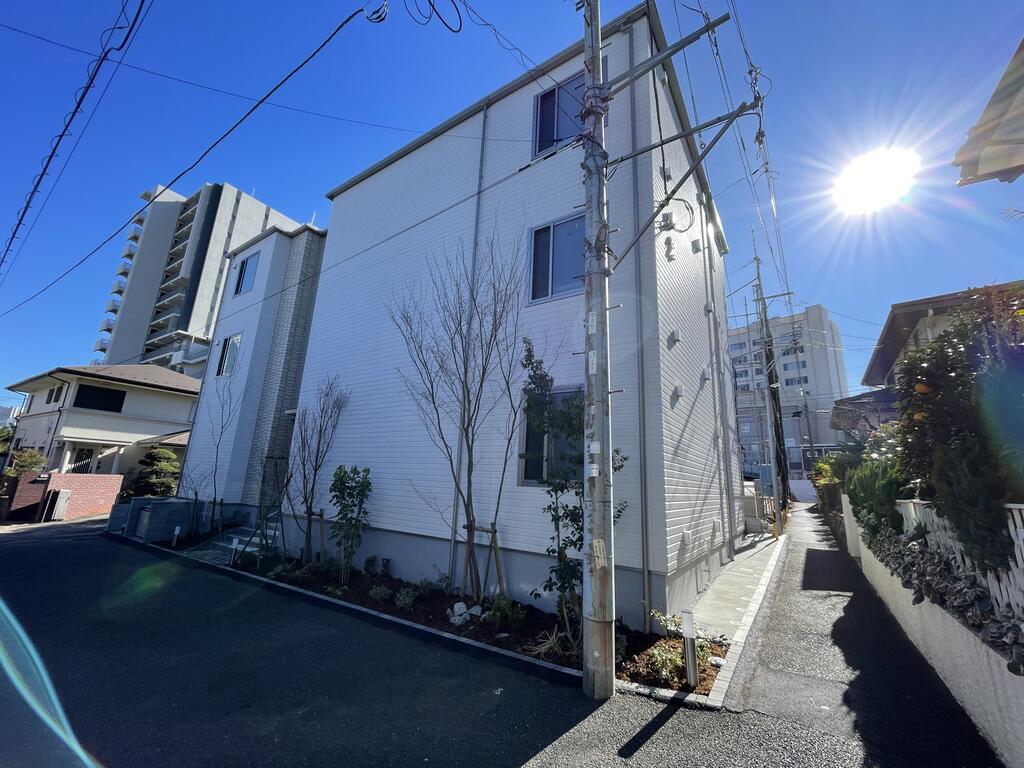 建物外観　右側のお部屋です！！