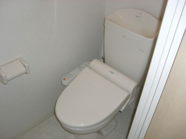 トイレ　『ラ・カーサＢ』