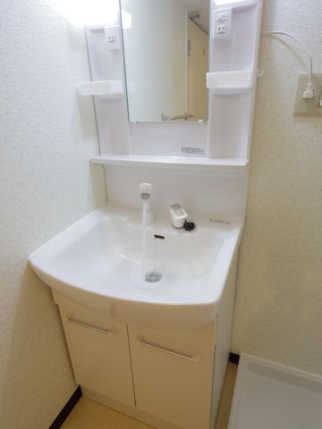 洗面設備　【参考写真】