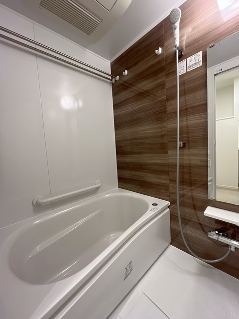 バス・シャワールーム　※写真は同タイプ住戸です。