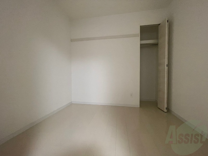 その他部屋・スペース　洋室の家具の配置を考えてみるのも楽しいですよ。