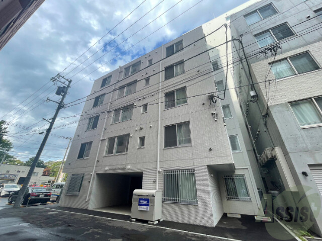 建物外観　札幌市中央区南１４条西「エルザ中島公園」