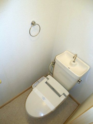 トイレ　ゆったりとした空間のトイレです
