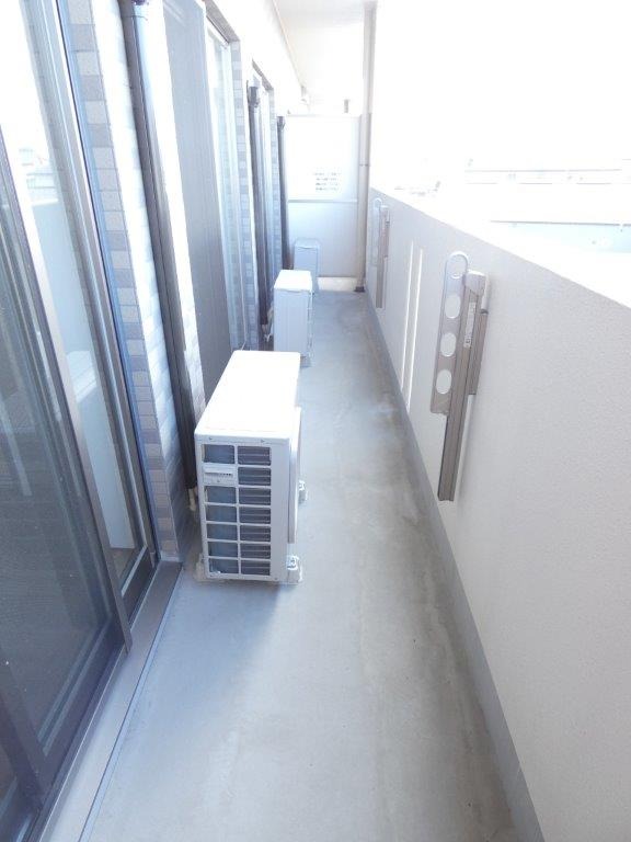 バルコニー　図面と現状に相違がある場合には現状を優先