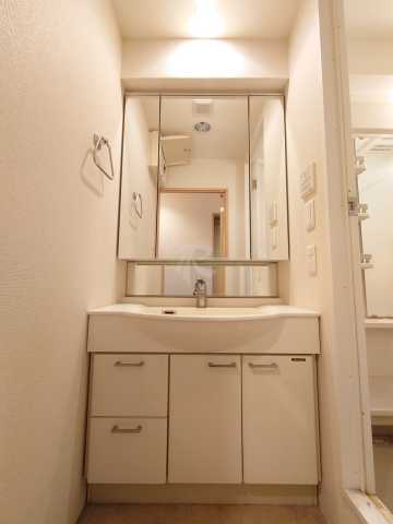 洗面設備　エスティメゾン神田