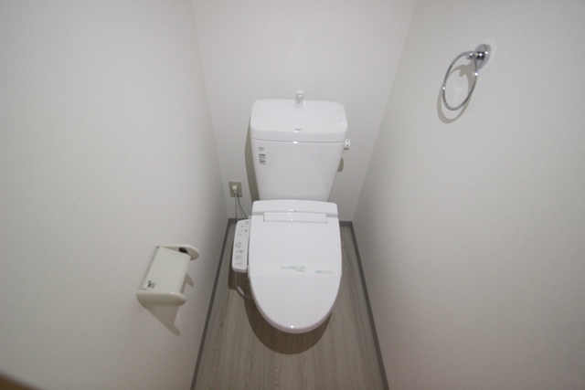 トイレ　別号室の写真です