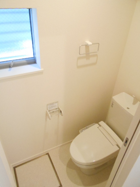 トイレ　ウォシュレット付き