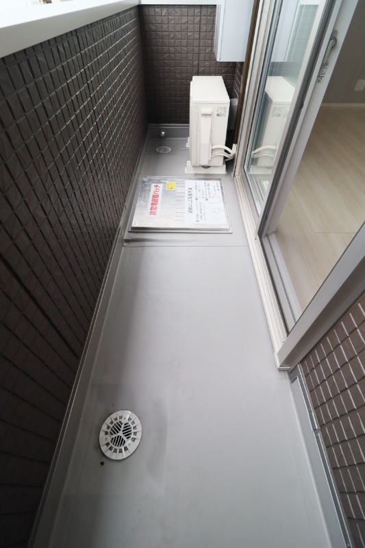 バルコニー　図面と現状に相違がある場合には現状を優先