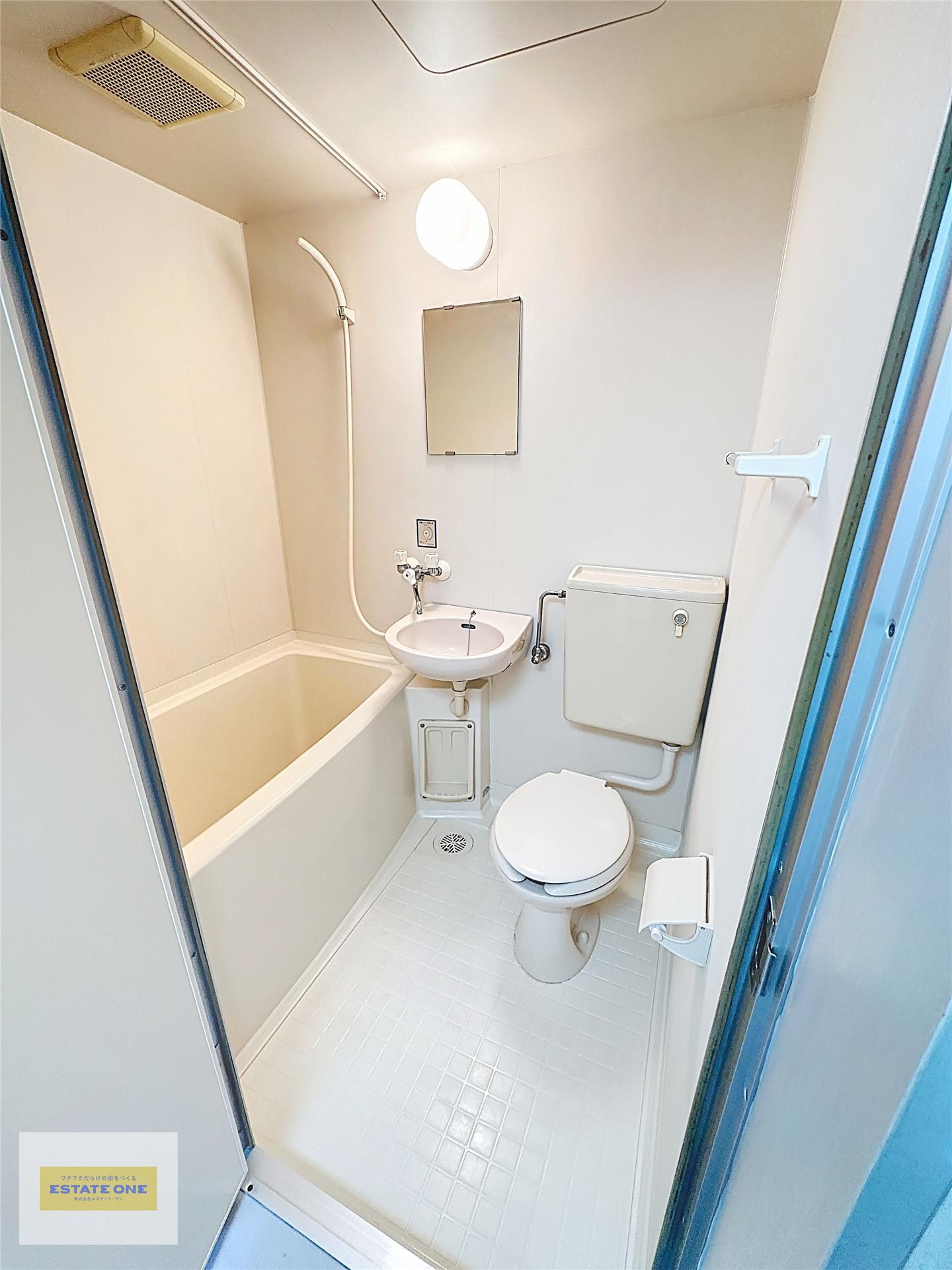 バス・シャワールーム　水周りがまとまっているのでお掃除が楽に済みます♪