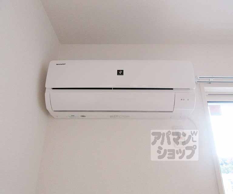 その他設備　嬉しいエアコン付きです。