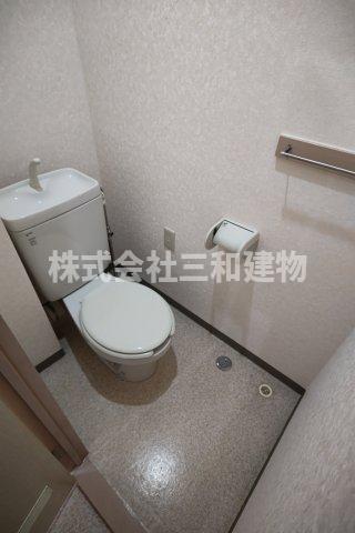 トイレ　同間取り別室の参考写真です