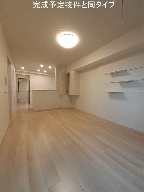 居室・リビング　完成予定物件と同タイプ