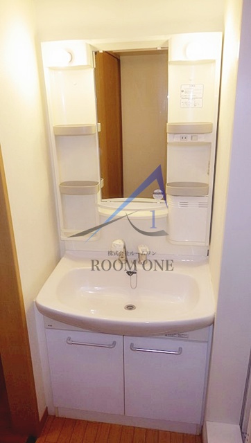 洗面設備　洗面台です。