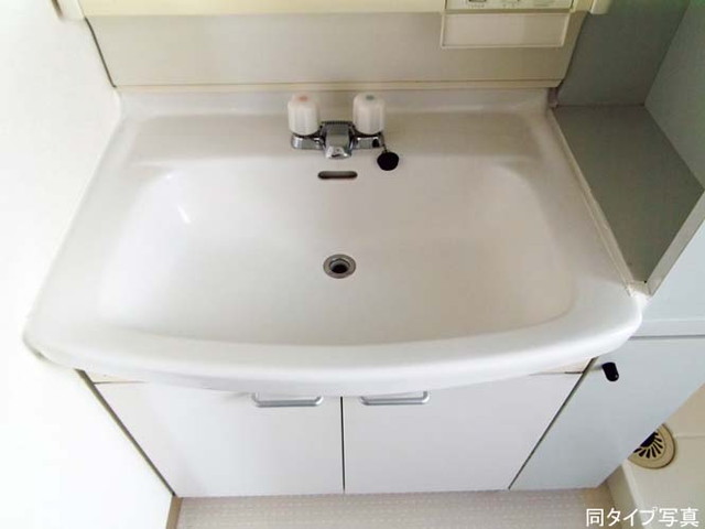 洗面設備　別部屋の写真です。